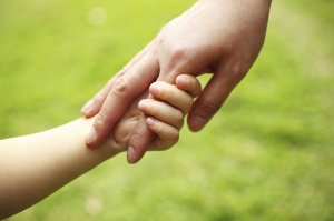 mother-and-child-holding-hands-1