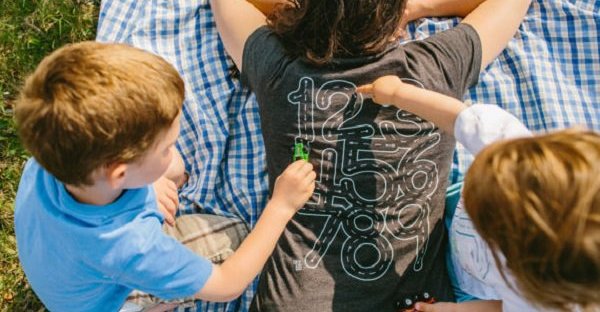 Les petites autos outils de massage